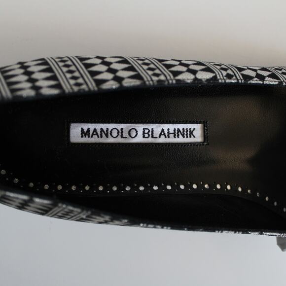 Manolo Blahnik Hangisi Flats - Picture 10 of 14